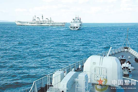 �й�������ͧ�״��뺽ĸ���к������Ͼ���(ͼ)