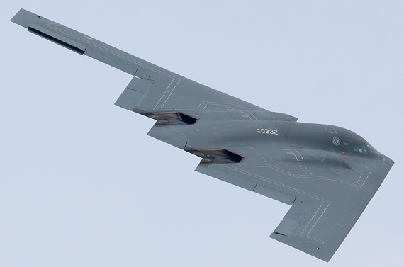 美空军为21架B-2A轰炸机安装有源相控阵雷达