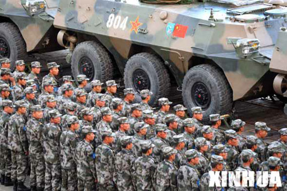 解放军官兵换装叙事：新军装穿出中国军人气质