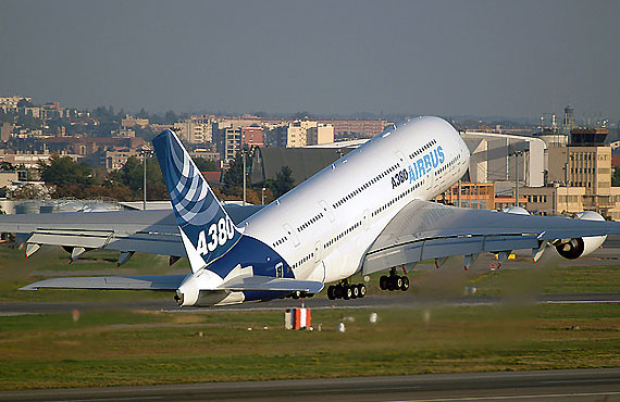 空中客车a380将在10月23日飞抵中国进行巡展
