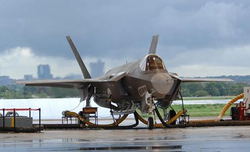 美F-35战机将最先配备新型语音识别系统(图)