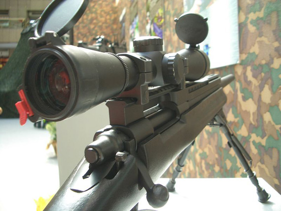 ̨��������T-93�ѻ�ǹ������۹���սʹ��(ͼ)