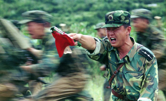 济南军区演习中副连长牺牲后还组织作战