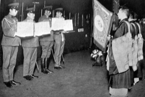 资料图:1932年12月22日,被苏炳文部击毙的三名日军军官渡边、胜目和井上的遗骨抵达日本。