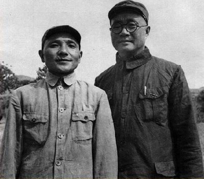 资料图:解放战争时期的刘伯承与邓小平