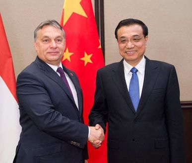 12月17日上午,国务院总理李克强在贝尔格莱德会见匈牙利总理欧尔班,表示中方愿加快推进匈塞铁路及中欧陆海快线建设进程