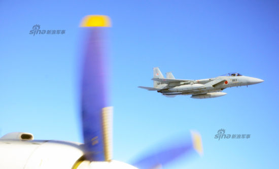 资料图:国防部公开的日本编号866,F-15J战机画面 资料图:国防部公开的日本编号866,F-15J战机画面