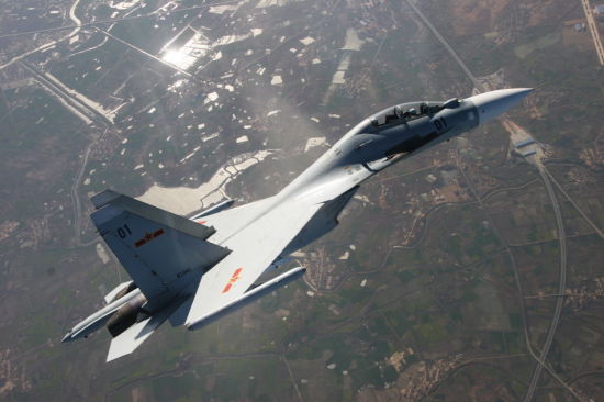 资料图:东海舰队苏-30MKK2战机空中对抗 资料图:东海舰队苏-30MKK2战机空中对抗