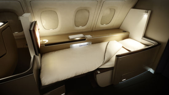 汉莎航空头等舱位于A380上层客舱,整体设计大气,空间感十足,无论是座椅还是机舱设施,抑或各种材料的应用、色彩搭配和灯光布置,都营造出非常和谐及尊崇的场域氛围。 汉莎航空头等舱位于A380上层客舱,整体设计大气,空间感十足,无论是座椅还是机舱设施,抑或各种材料的应用、色彩搭配和灯光布置,都营造出非常和谐及尊崇的场域氛围。