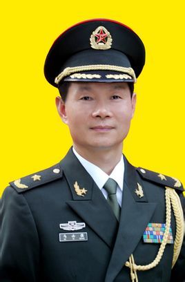 驻澳门部队原政委马必强升任湖南省军区政委,图为马必强少将