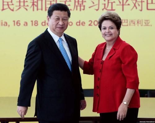 国家主席习近平与巴西总统罗塞夫(资料图)