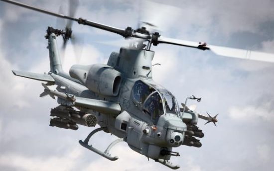 AH-1Z是美国最新一代的“眼镜蛇”武装直升机