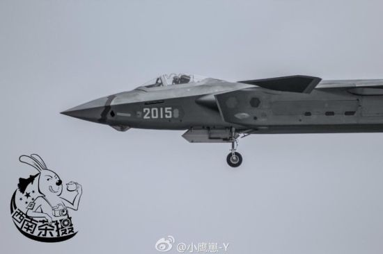2015号歼20战机试飞美图(鸣谢 作者:腹黑猫)