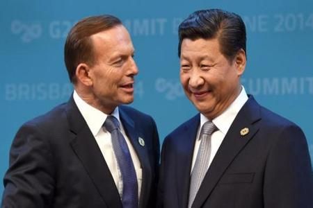 资料图:澳大利亚总理阿博特与中国国家主席习近平