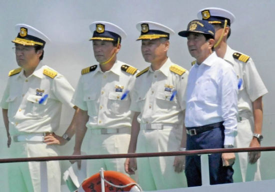 7月20日是日本一年一度的“海之日”,当天,日本首相安倍晋三在东京出席了日本政府主办的“海之日”特别活动开幕式。