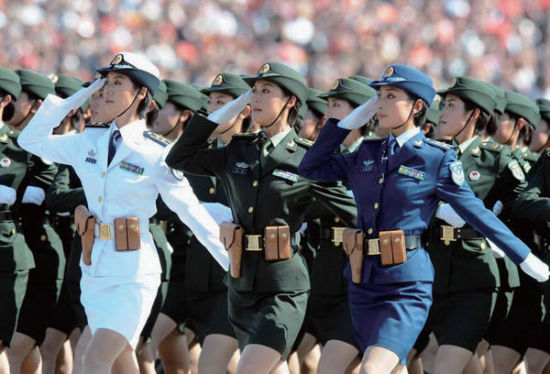 2009年国庆60周年阅兵式中的女兵方队