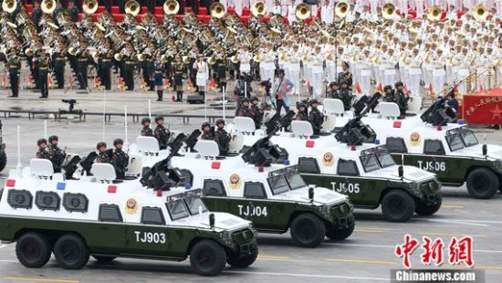 武警突击车