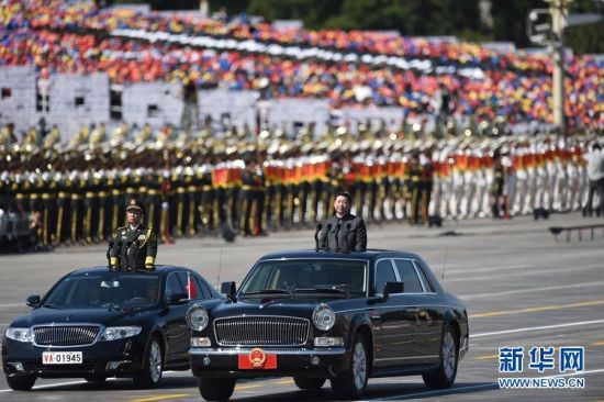 中国阅兵体现出强大民族凝聚力。