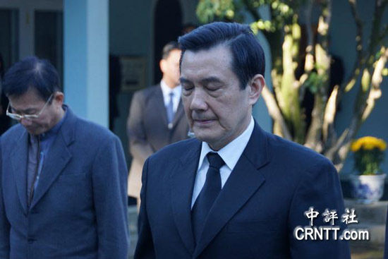 马英九陷入内外交困