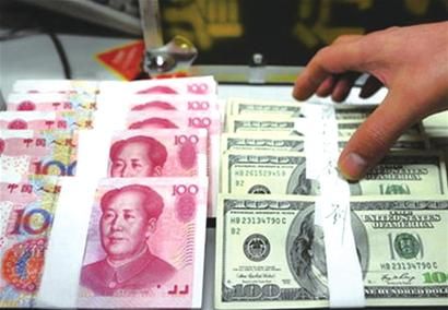 在7月、8月、9月这短短三个月里,中国央行为支撑人民币汇率花费了总计近2300亿美元。