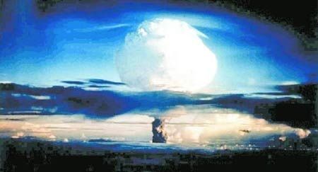 1952年11月1日,美国试爆了人类历史上的第一枚氢弹。