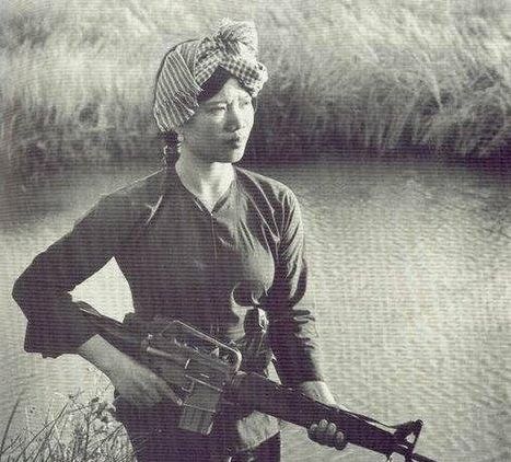资料图:全副武装的越南女兵给我军带来了大量伤亡