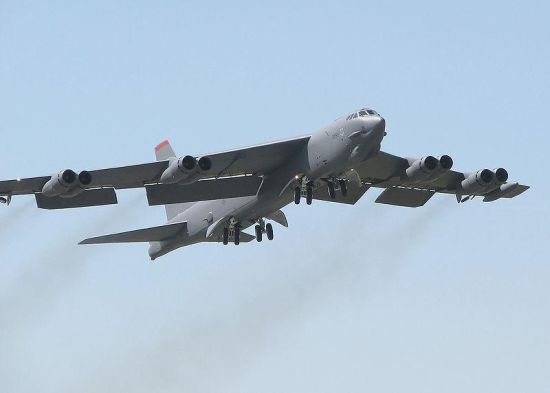 资料图:美军B52轰炸机