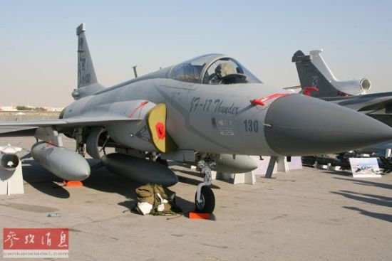 中巴联合研发的FC-1枭龙/JF-17雷电战机