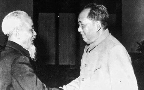 毛泽东与胡志明 资料图