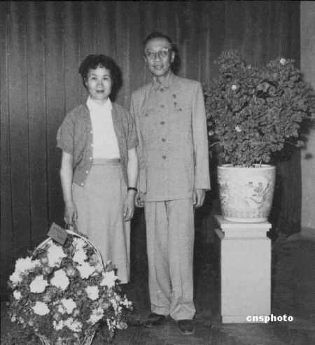 资料图:溥仪与李淑贤