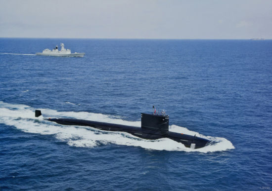 我海军最新型093级核攻击潜艇大洋护航照曝光 资料图:我海军最新型093级核攻击潜艇印度洋护航照曝光
