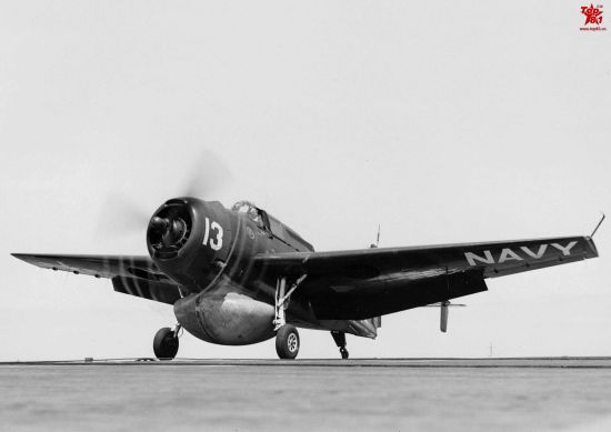 将AN/APS-20搬上鱼雷机后的TBM-3W 资料图:将AN/APS-20搬上鱼雷机后的TBM-3W