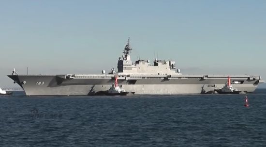 11月14日,日本准航母22DDH出云号完成第五次试航。从图片中可以看到,该舰武器已经全部安装完毕,可以说是完工了。按照计划,出云号将在明年春季服役。 11月14日,日本准航母22DDH出云号完成第五次试航。从图片中可以看到,该舰武器已经全部安装完毕,可以说是完工了。按照计划,出云号将在明年春季服役。