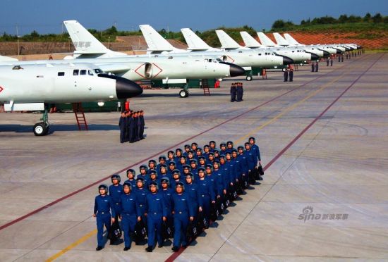 国防部首曝空军新型轰6K战略轰炸机大机群猛照 国防部首曝空军新型轰6K战略轰炸机大机群猛照