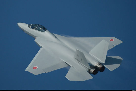 2006年5月,日本防卫厅公开了ATD-X全尺寸RCS(雷达反射截面)测试模型的照片,随后宣布将于2010年以此为基础研制先进技术验证机“心神”。 2006年5月,日本防卫厅公开了ATD-X全尺寸RCS(雷达反射截面)测试模型的照片,随后宣布将于2010年以此为基础研制先进技术验证机“心神”。