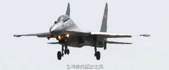 疑似中国歼16批量生产机刷空军涂装