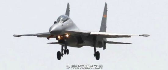 疑似中国歼16批量生产机刷空军涂装 疑似中国歼16批量生产机刷空军涂装