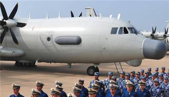 中国海军高新8号电子情报机 中国海军高新8号电子情报机