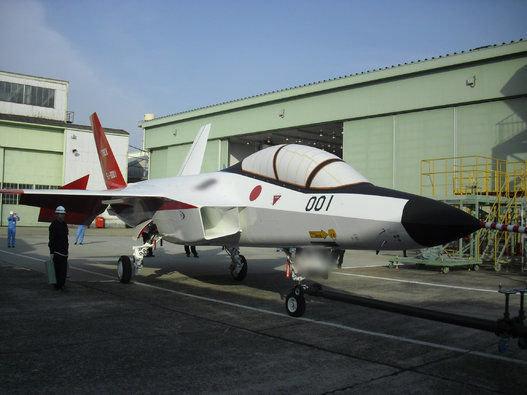 据日本最新消息,日本自研ATD-X 心神第五代战机验证机首飞日期再次推迟到明年一月。心神最初计划是2011年首飞,由于各种原因拖到2016年。 据日本最新消息,日本自研ATD-X 心神第五代战机验证机首飞日期再次推迟到明年一月。心神最初计划是2011年首飞,由于各种原因拖到2016年。