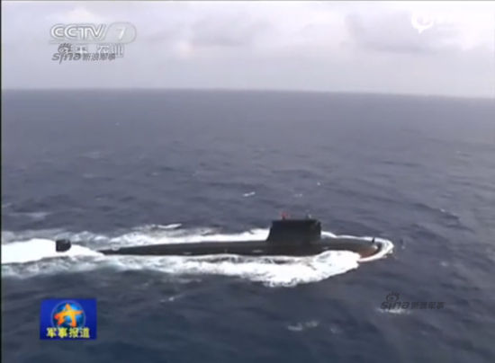 2015年4月26日,央视军事频道首次播放中国海军091级改进型核攻击潜艇在亚丁湾画面。 2015年4月26日,央视军事频道首次播放中国海军091级改进型核攻击潜艇在亚丁湾画面。