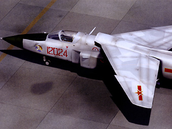 揭秘中国东风107战机计划:以美F-8战机为蓝本