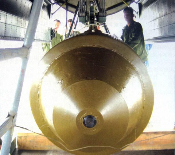 武器纵横：点评中国空军早期航空子母弹(组图)