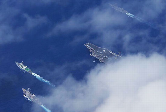 图文：美国将派3艘航母进驻波斯湾水域