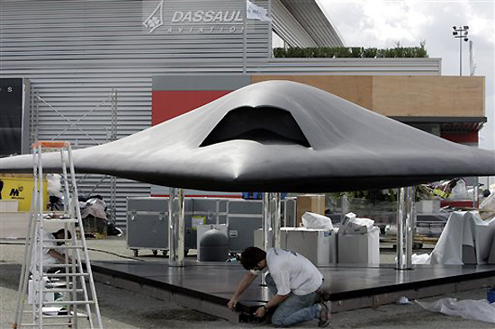 图文:法国达索公司研制的新型无人机