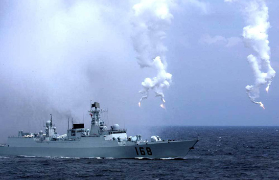 图文：中国海军052B级168导弹驱逐舰