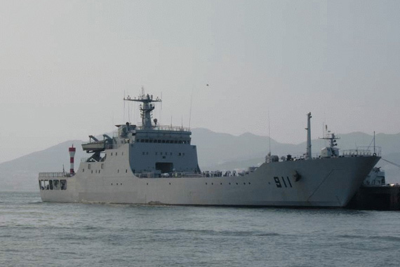 图文：中国海军072III大型登陆舰