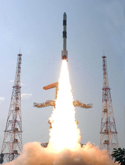 图文:印度pslv-c8极轨火箭发射国外卫星