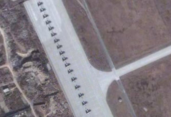 图文：谷歌地球卫星拍摄到中国空军基地