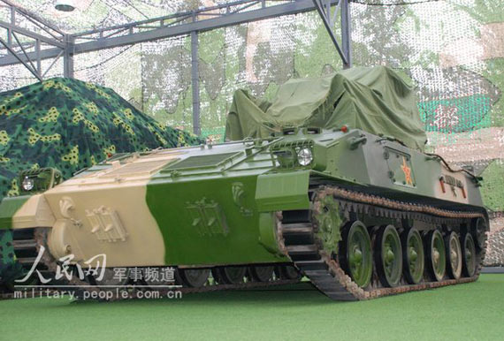 图文：国产自行高炮静态展示