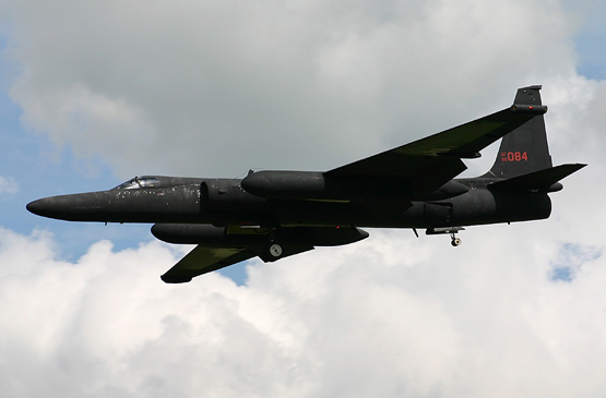 美空军在伊拉克集结各型战机数量超过500架